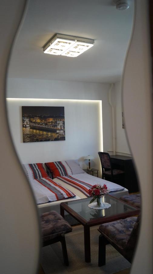 בודפשט Apartment Sinko - Free Garage Parking, Central, 2 Bedrooms 4 Single Beds, Flexi Check-Out מראה חיצוני תמונה